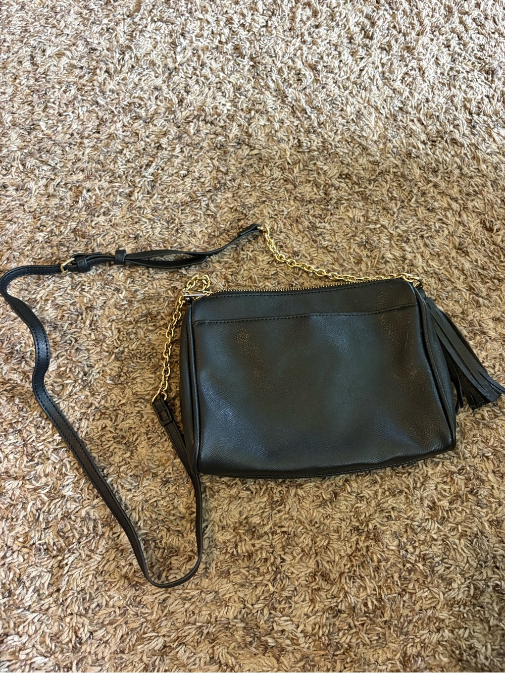 Classic Black Crossbody Bag with Gold Chain and Tassel